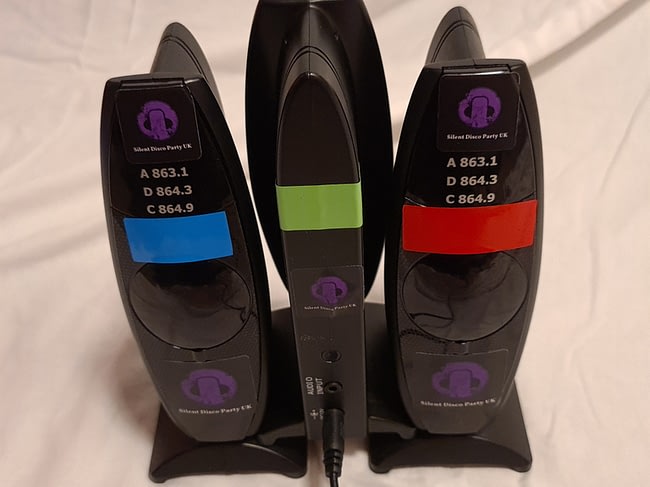 How to connect silent disco transmitters & cable
